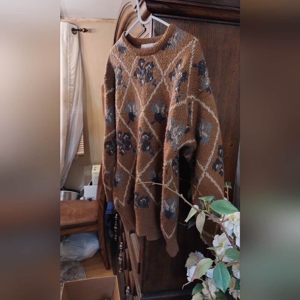 Together  Sweater (M)